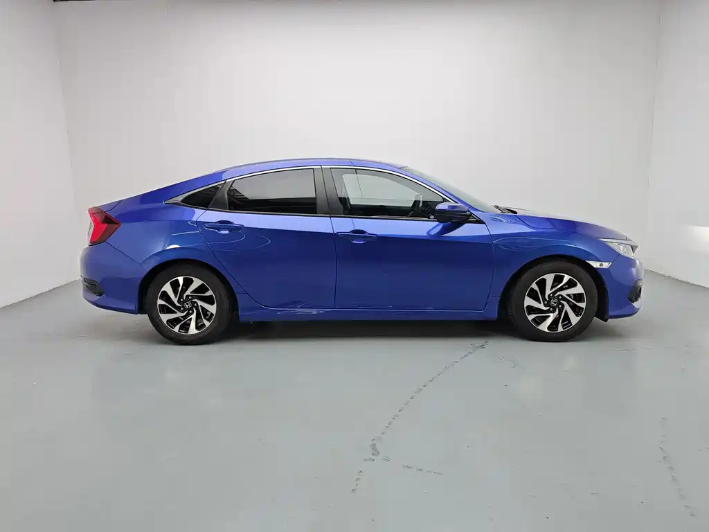 Honda Civic 2016 220TURBO CVT Luxury