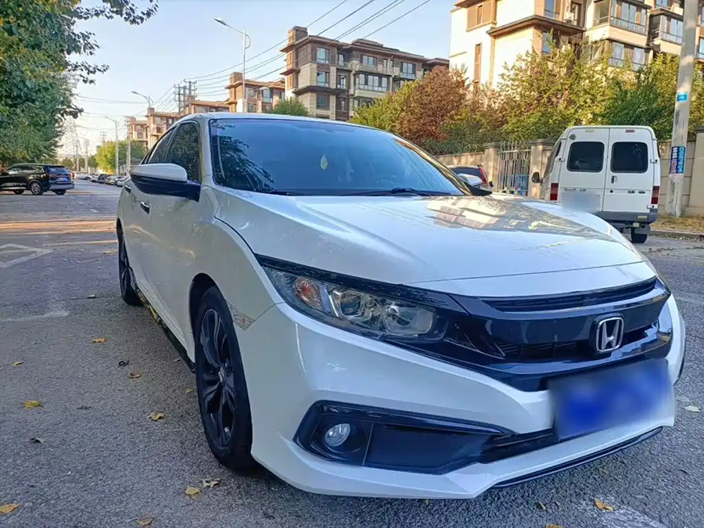Honda Civic — миниатюра 5