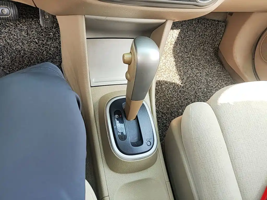Nissan Sylphy — миниатюра 10