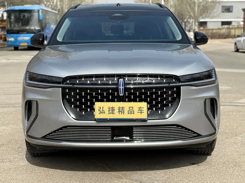 Lincoln Nautilus 2023 2.0T