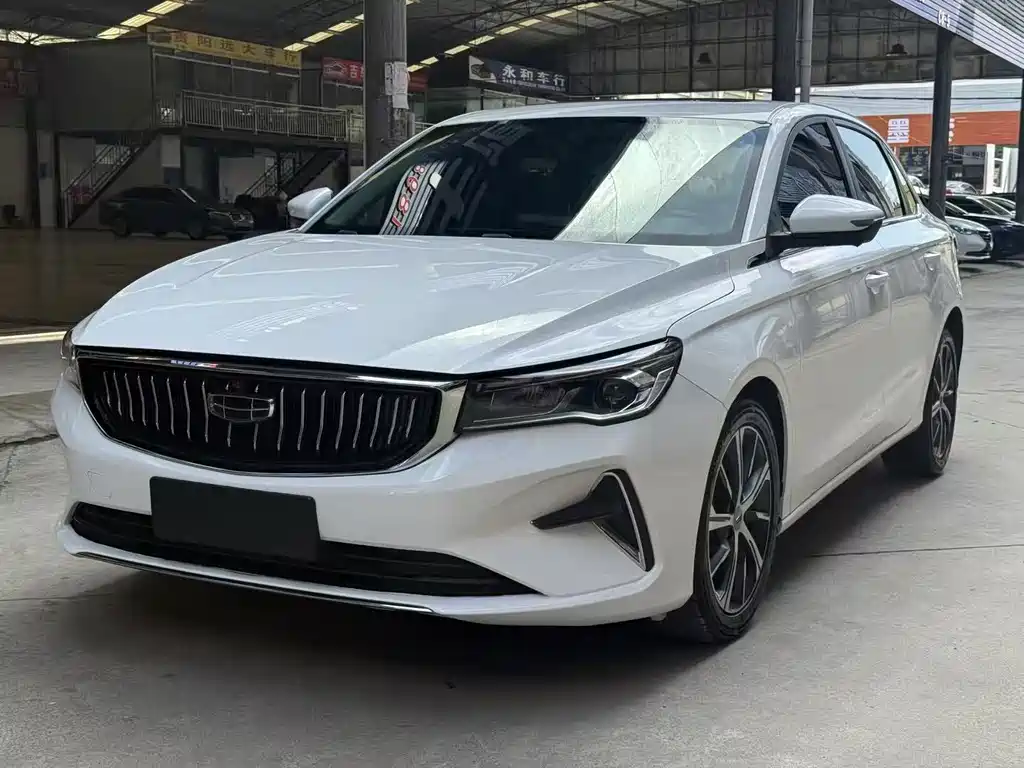 Geely Emgrand 2023