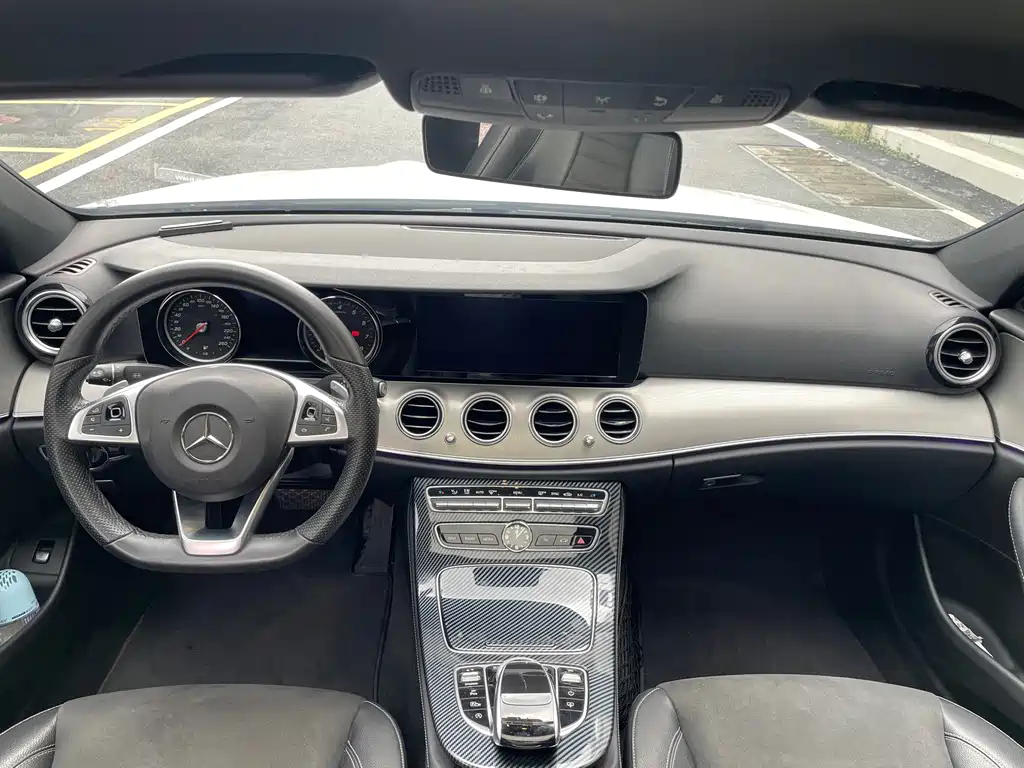 Mercedes-Benz E-Class — миниатюра 9
