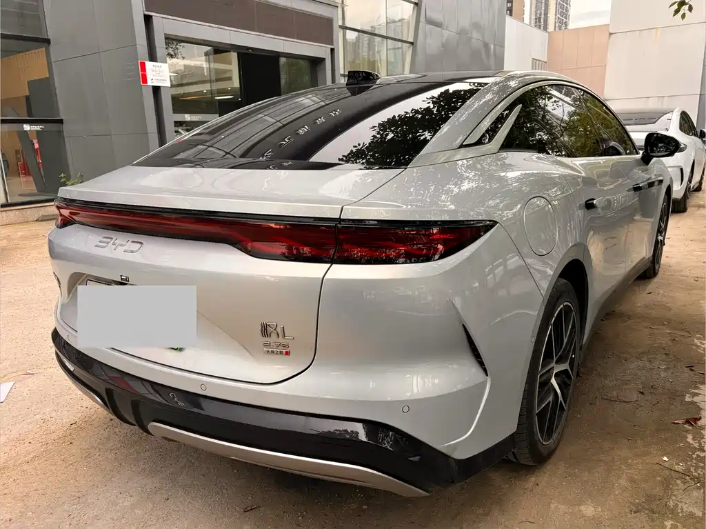 BYD Han L 2025 EV Flagship