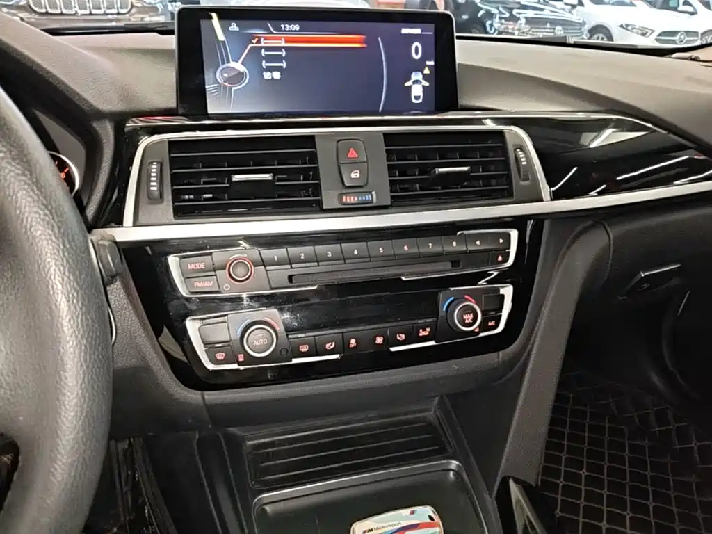 BMW 3 Series — миниатюра 13