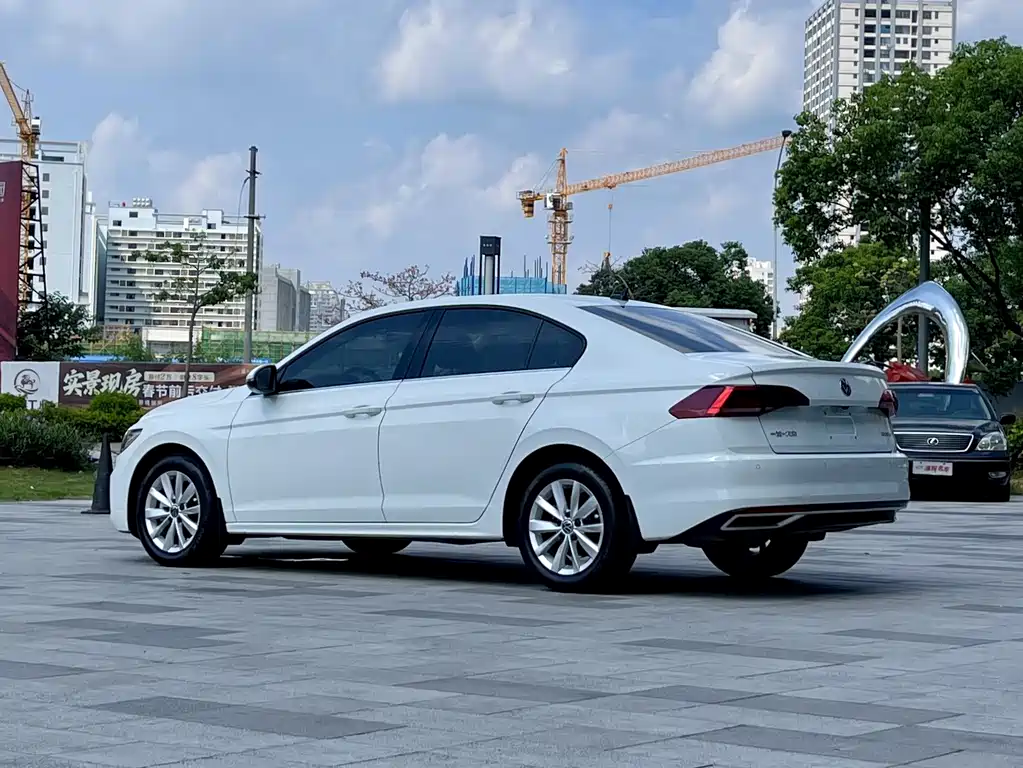 Volkswagen Bora — миниатюра 5