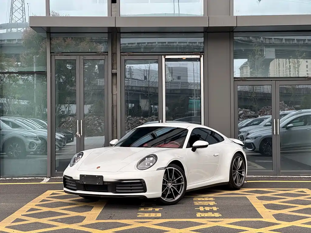 Porsche 911 2024