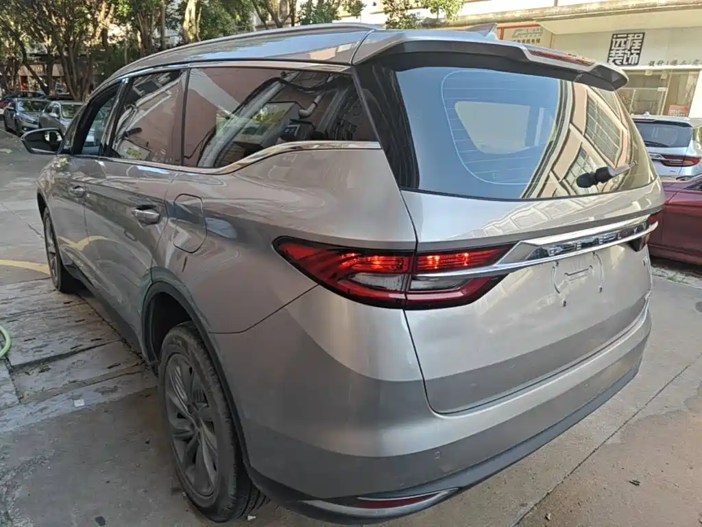 Geely Jia Ji New Energy — миниатюра 5