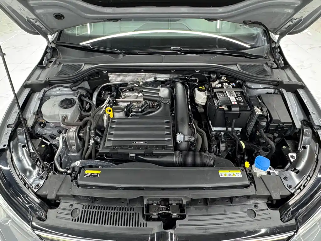 Volkswagen Golf — миниатюра 17