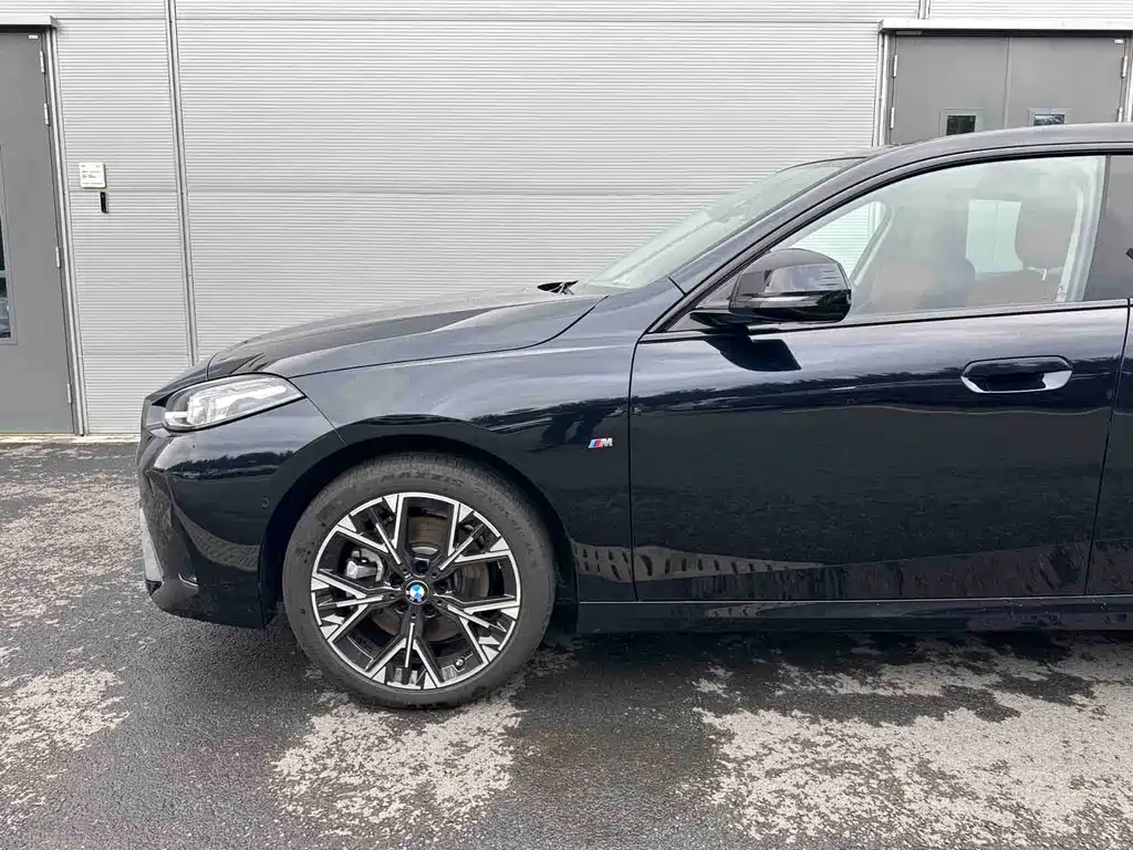 BMW 2 Series 2 2025 225L M Sport