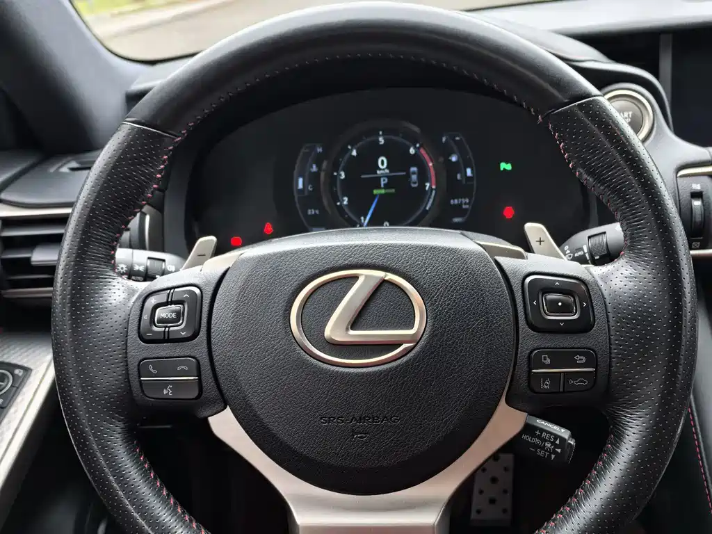 Lexus IS 2017 300 F SPORT