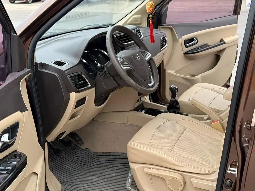 Wuling Hongguang — миниатюра 7