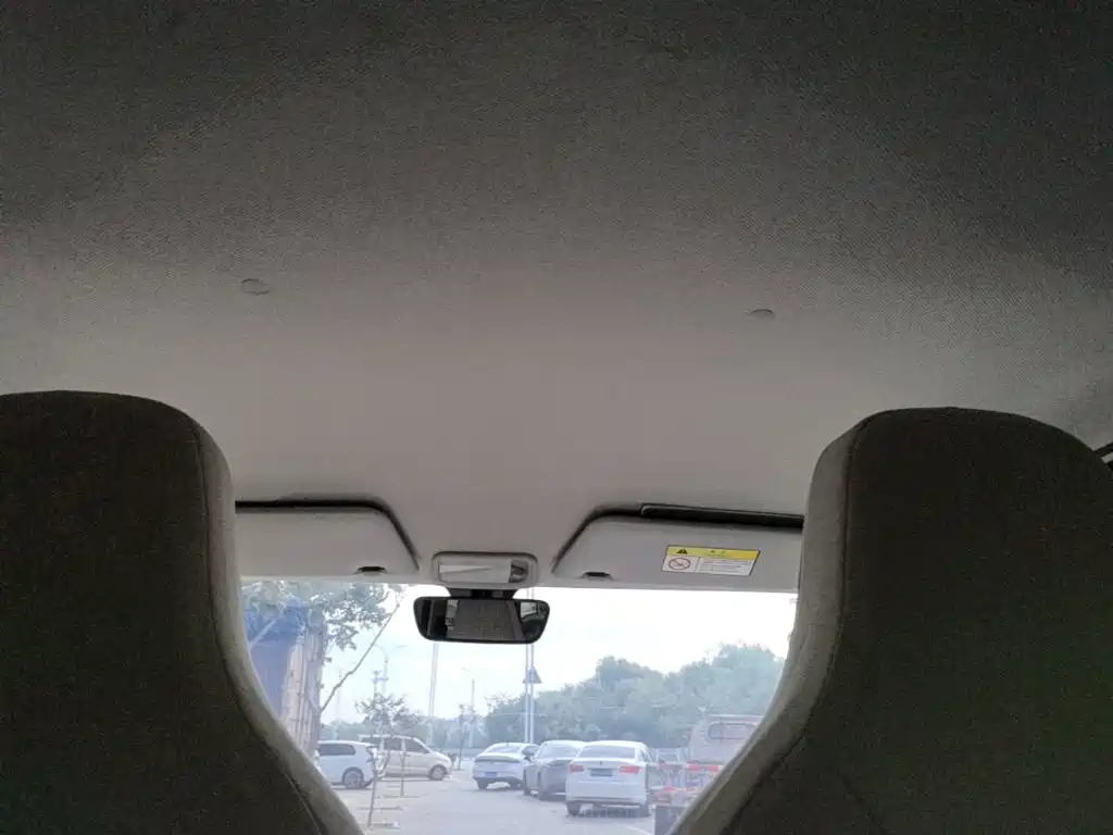 Wuling MINIEV — миниатюра 18