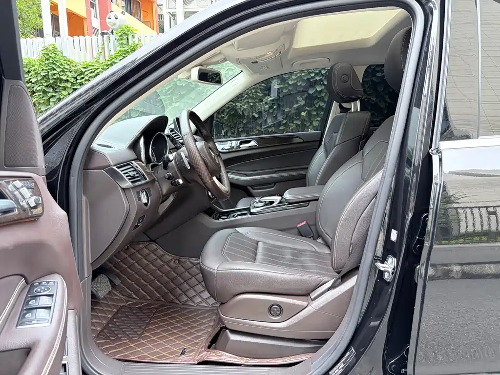 Mercedes-Benz GLS — миниатюра 6