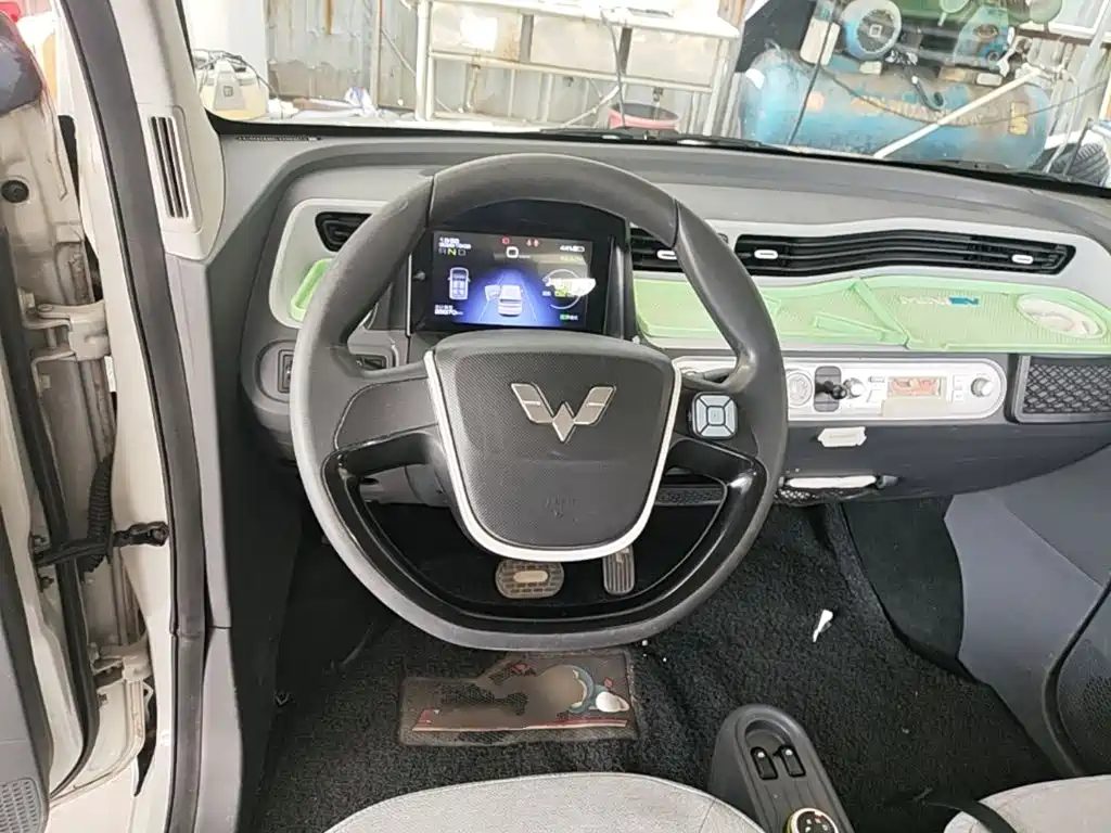Wuling MINIEV — миниатюра 11