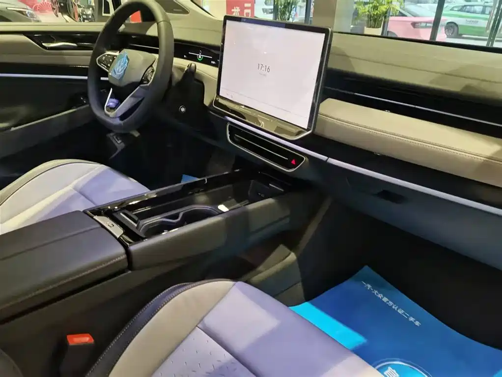 VOLKSWAGEN ID.7 VIZZION