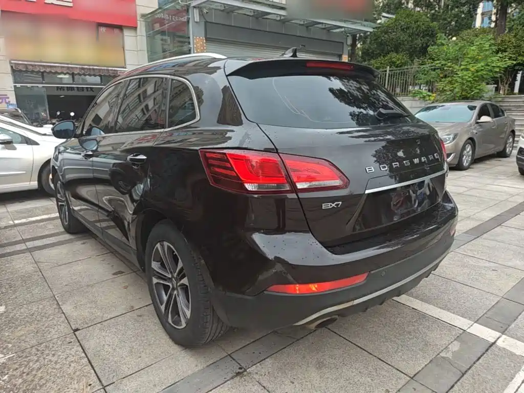 Borgward BX7 — миниатюра 5
