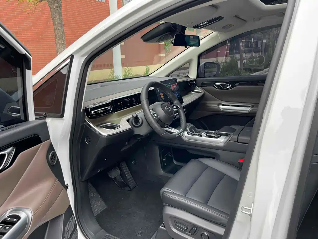 GAC TRUMPCHI E8 NEW ENERGY