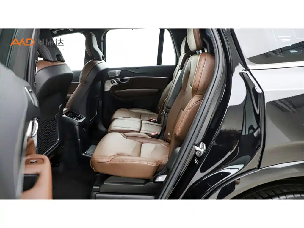 Volvo XC90 PHEV — миниатюра 7
