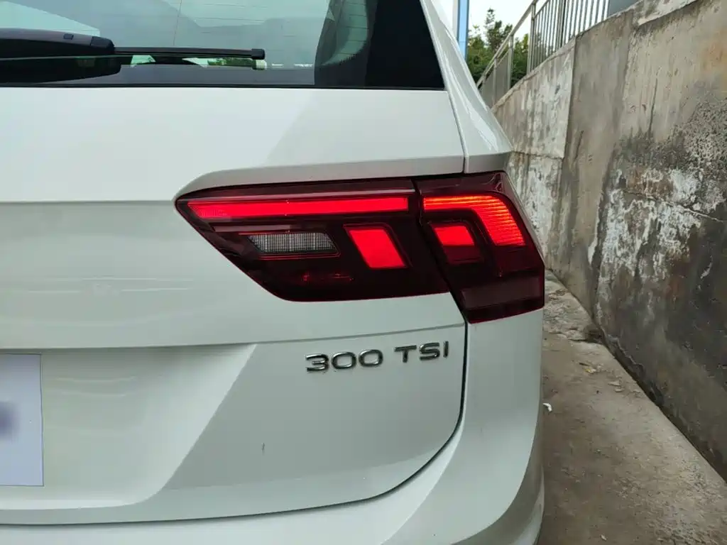 Volkswagen Tiguan L — миниатюра 8