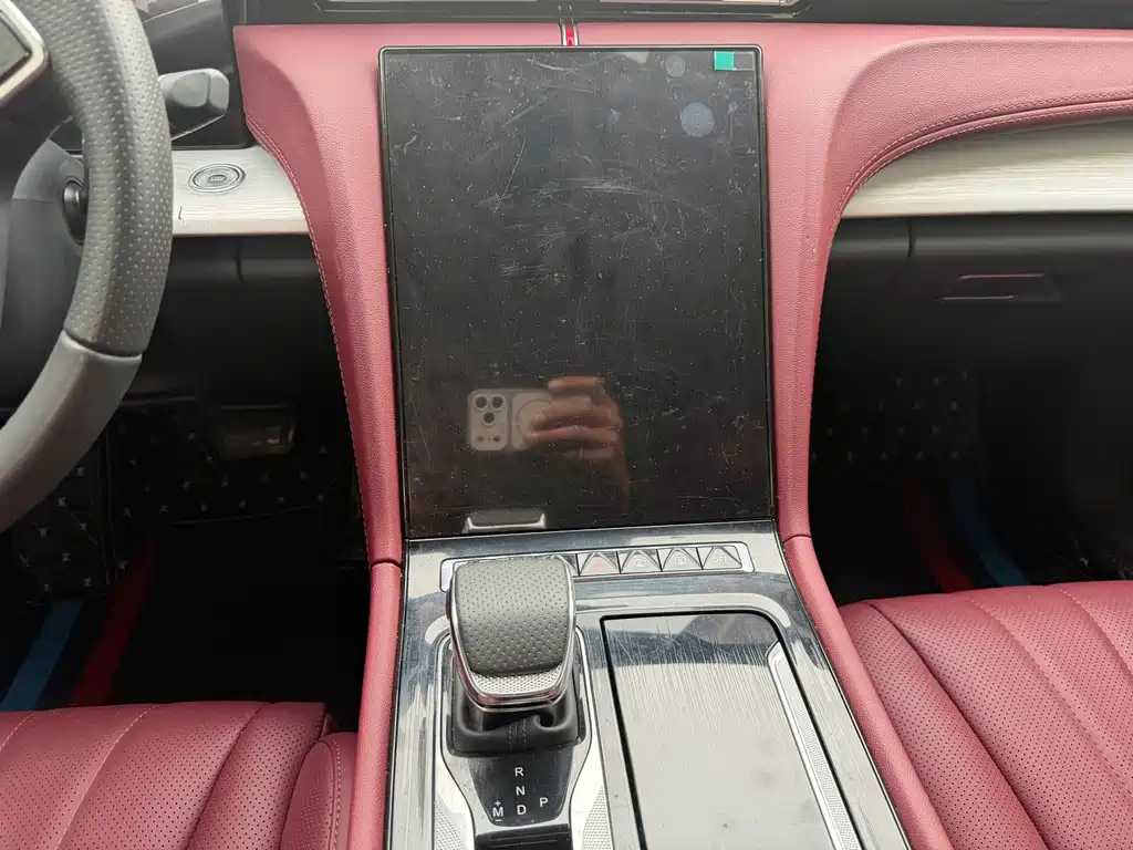 Hongqi Hongqi H5 — миниатюра 10