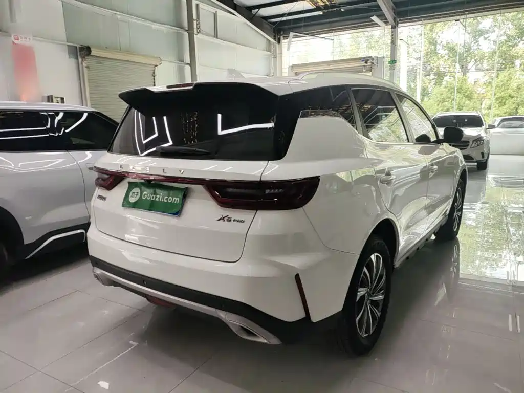 Geely Vision X6 — миниатюра 7