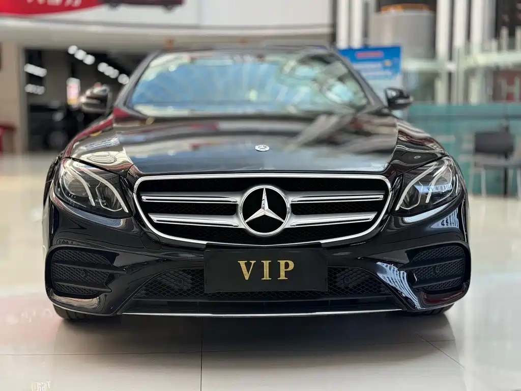 Mercedes-Benz E-Class — миниатюра 2