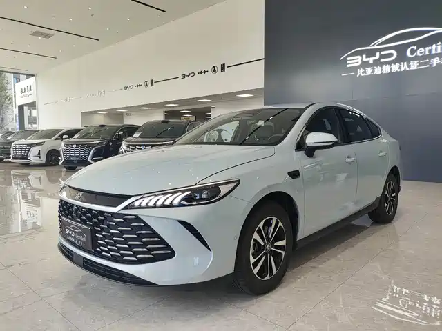 2025 BYD Qin