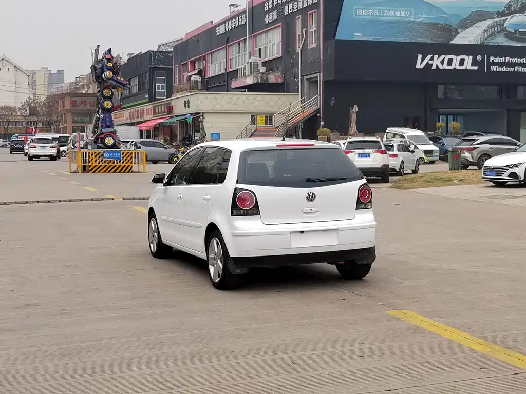 Volkswagen Polo — миниатюра 7