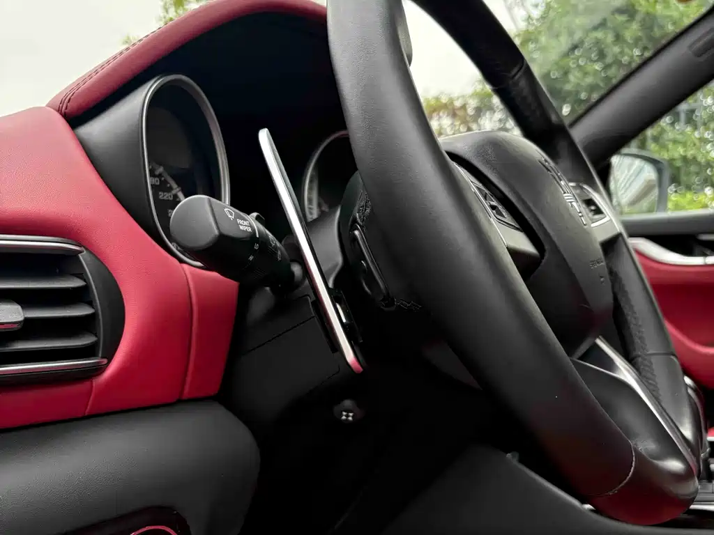 Maserati Levante — миниатюра 6