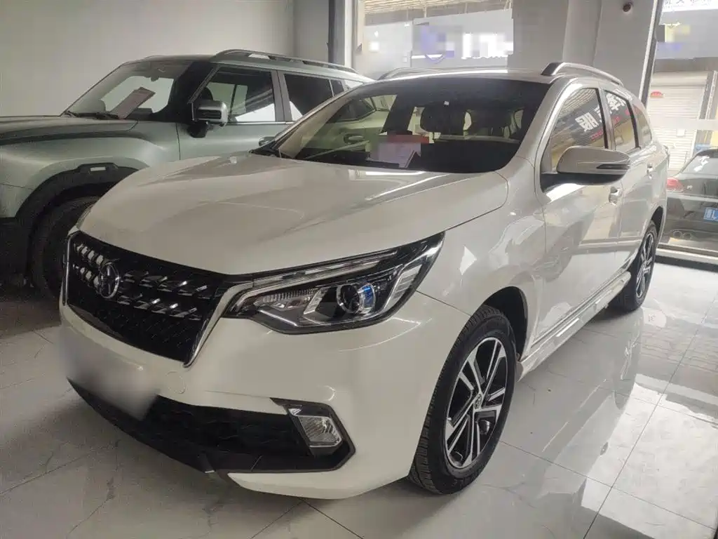 Venucia T70 2019