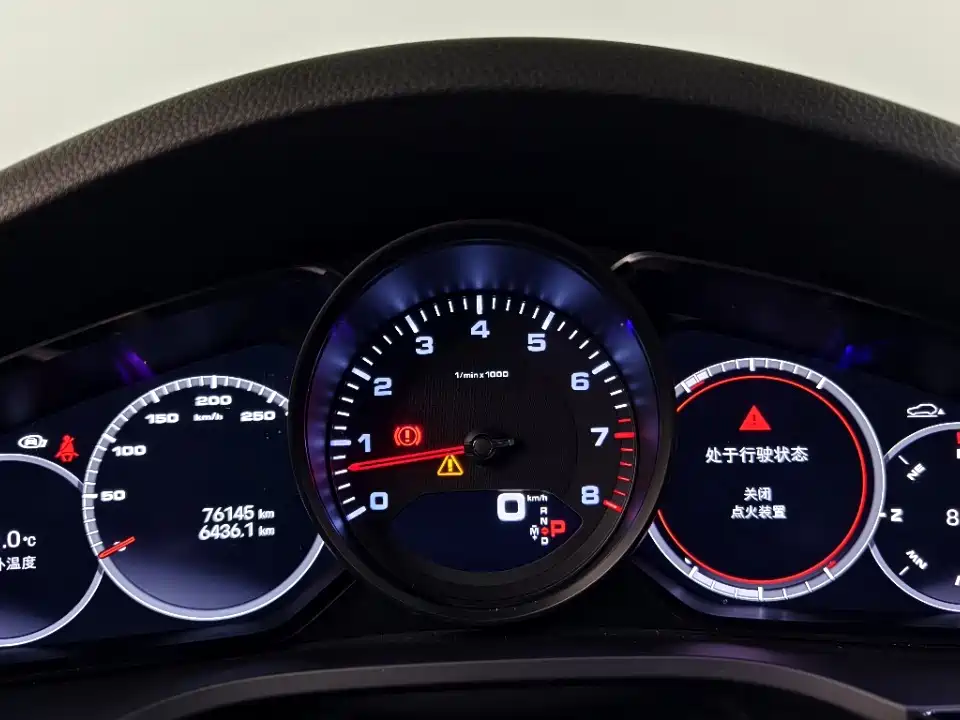 Porsche Cayenne — миниатюра 11