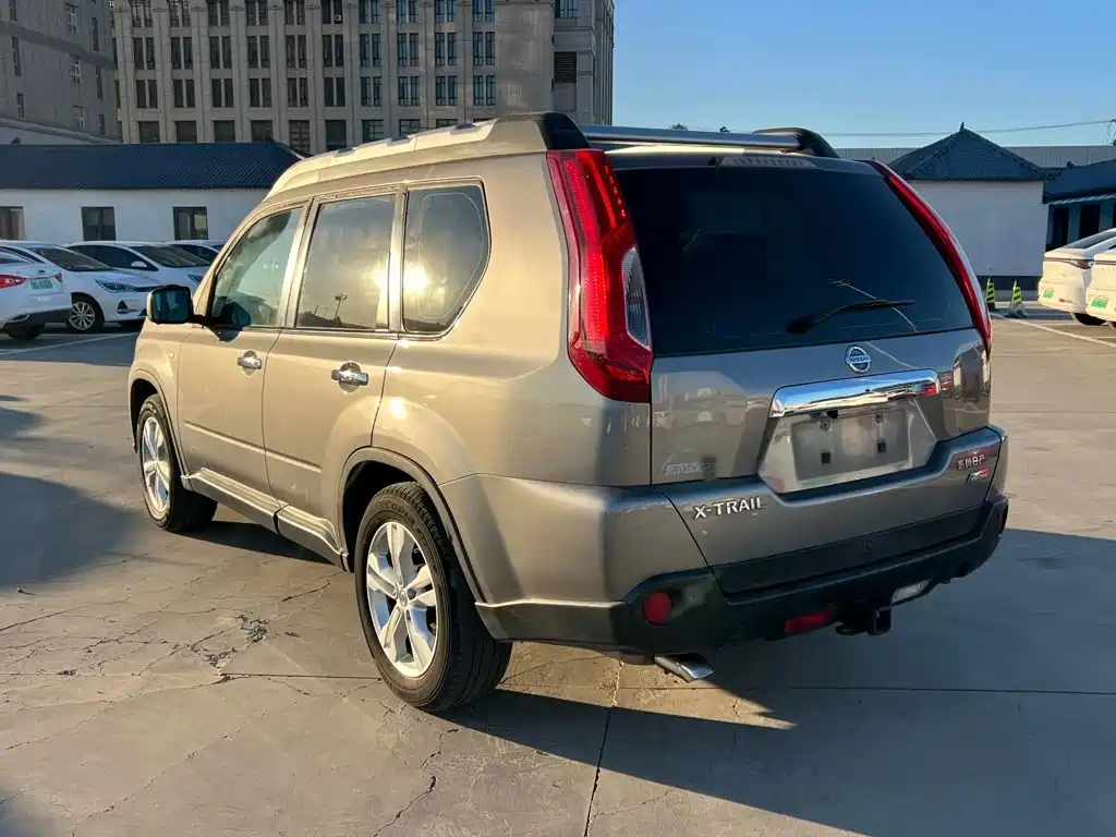 Nissan X-Trail — миниатюра 3