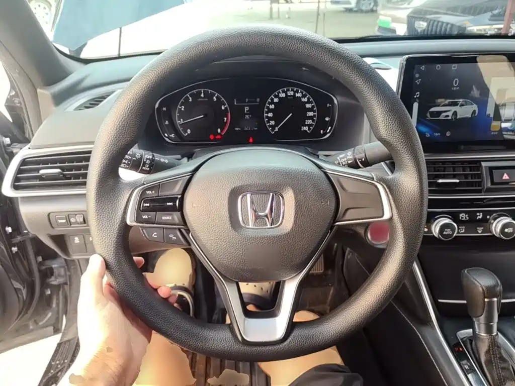 Honda Inspire — миниатюра 11