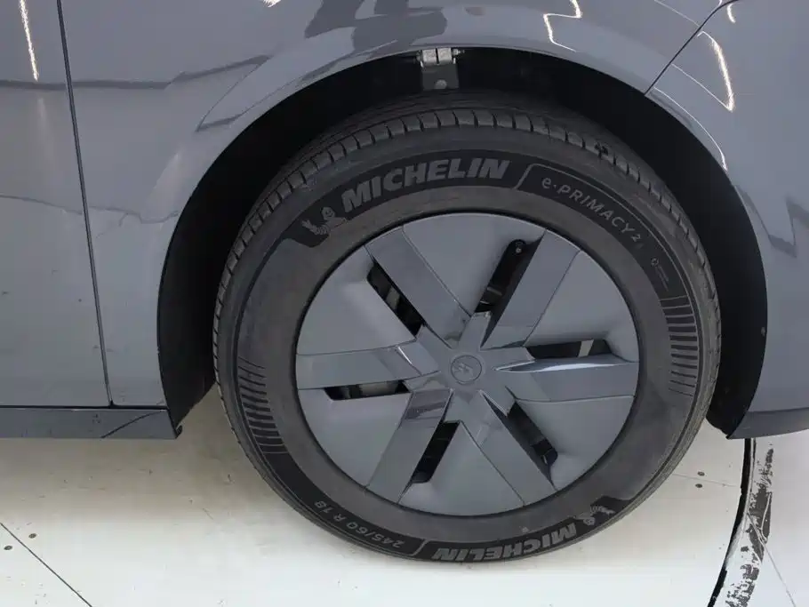 Li Auto Li MEGA — миниатюра 14