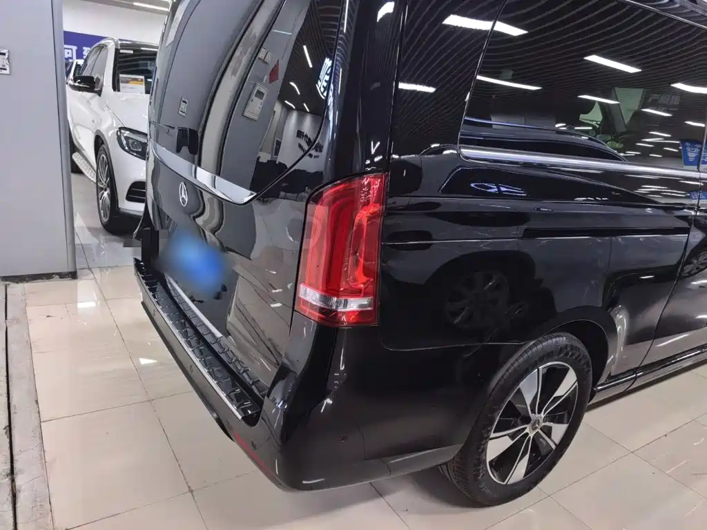 Mercedes-Benz V-Class — миниатюра 8