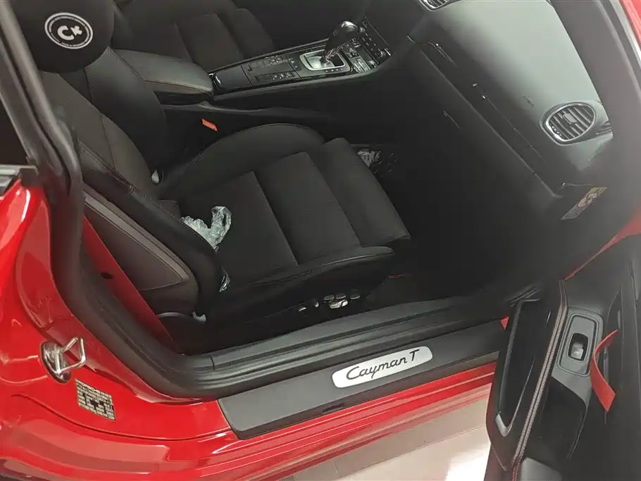 Porsche 718 2019 Cayman T 2.0T