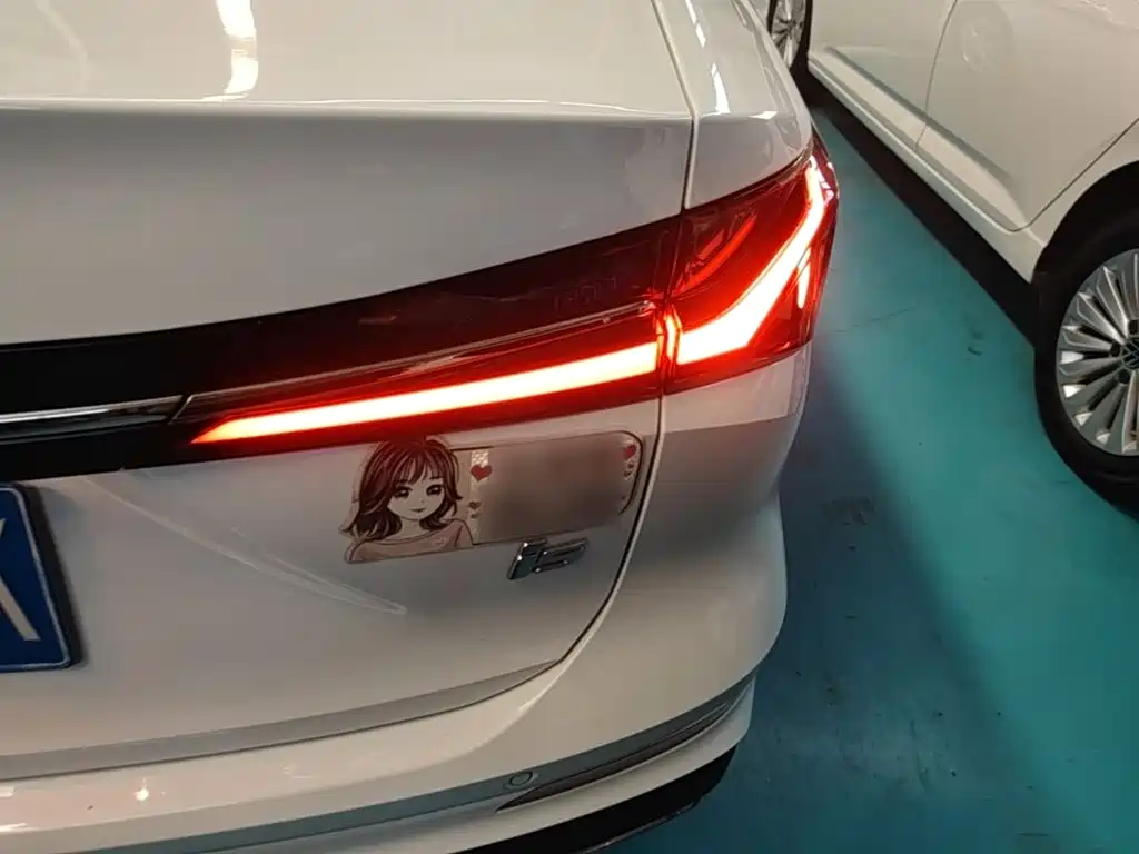 Roewe i5 — миниатюра 8