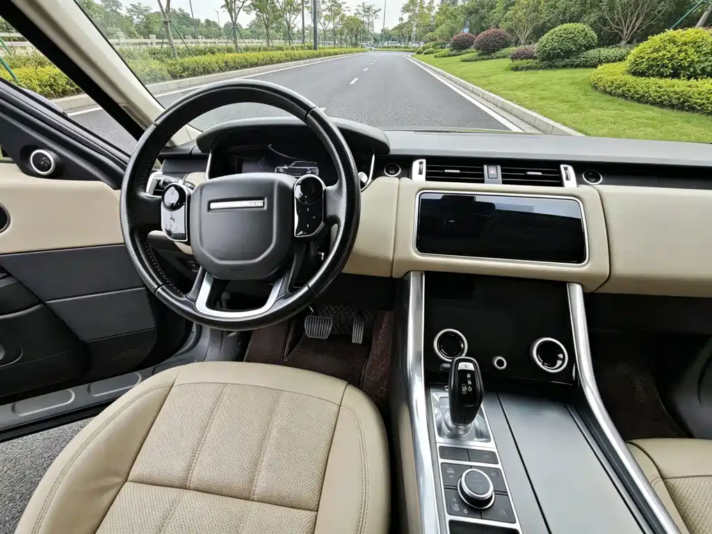 Land Rover Sport PHEV — миниатюра 9