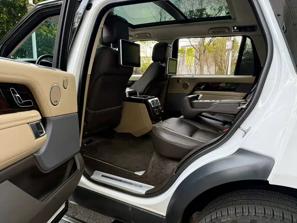 Land Rover Range Rover 2020 3.0 L6 Long Wheelbase