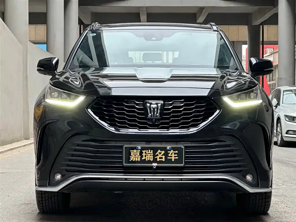 Toyota Crown Kluger 2022 2.0T