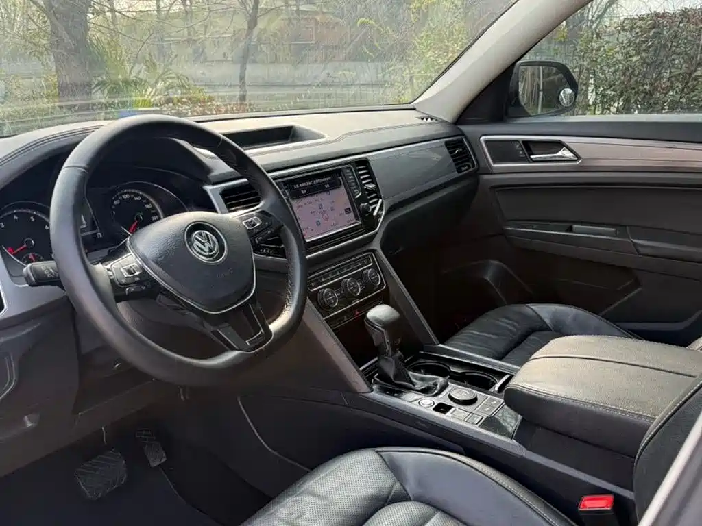 Volkswagen Teramont — миниатюра 3