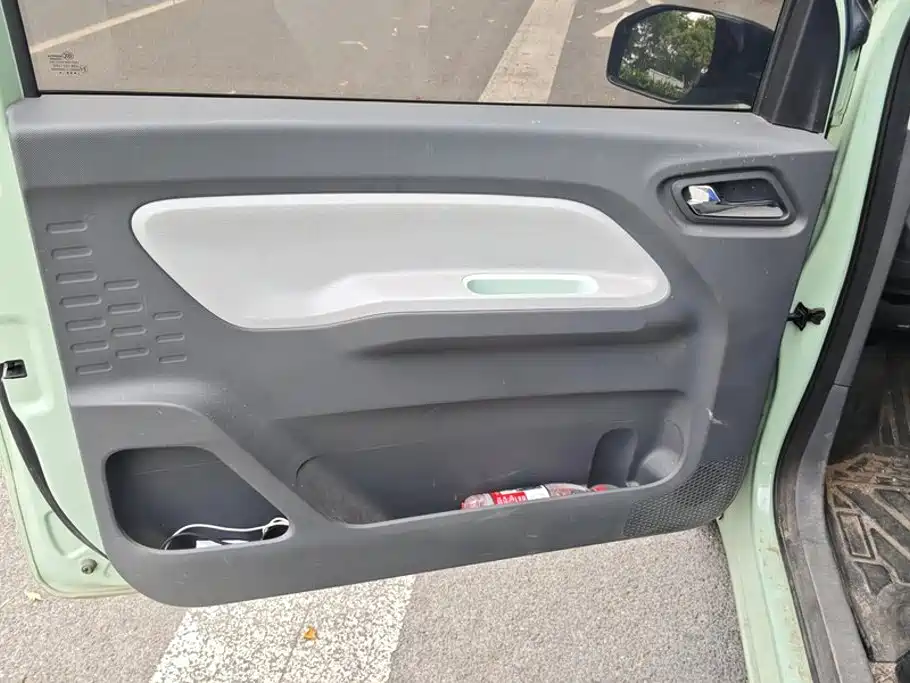 Wuling MINIEV — миниатюра 7