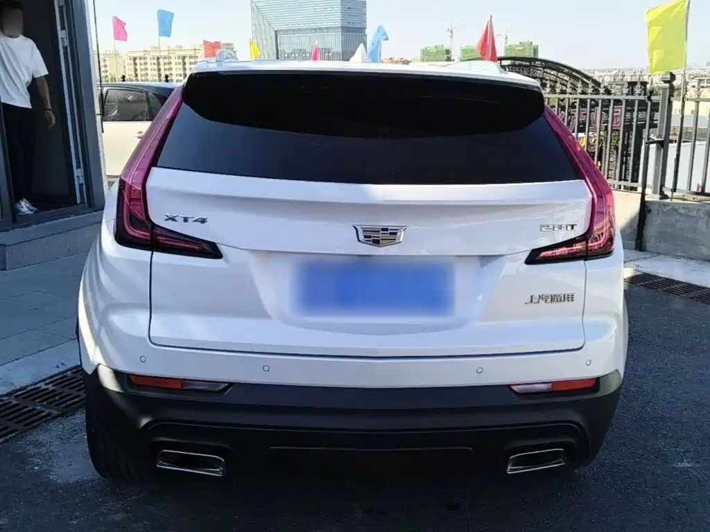 Cadillac XT4 — миниатюра 6