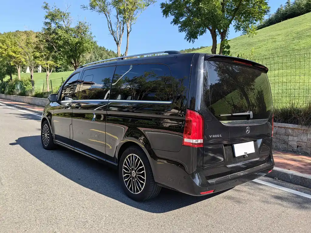 Mercedes-Benz V-Class — миниатюра 5