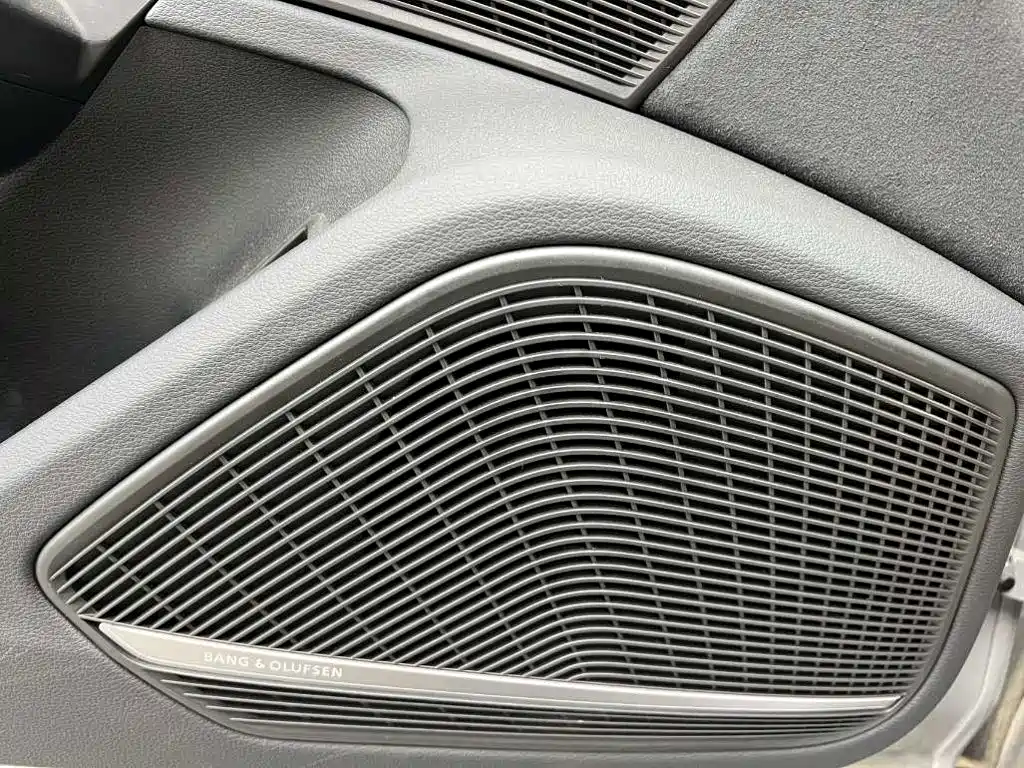 Audi RS 4 — миниатюра 15