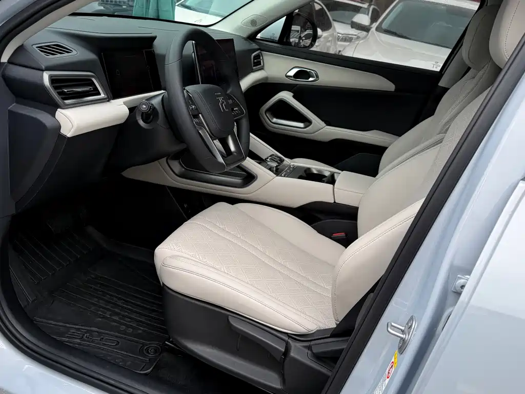 BYD Yuan UP — миниатюра 8