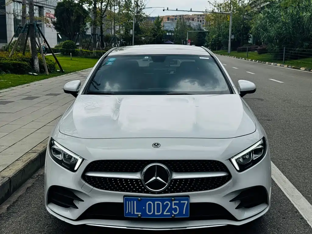 Mercedes-Benz A-Class — миниатюра 2