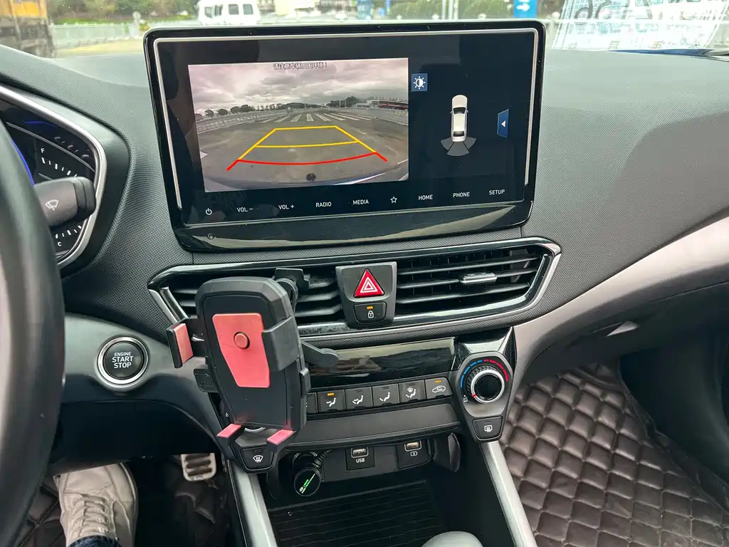 Hyundai Fista — миниатюра 5