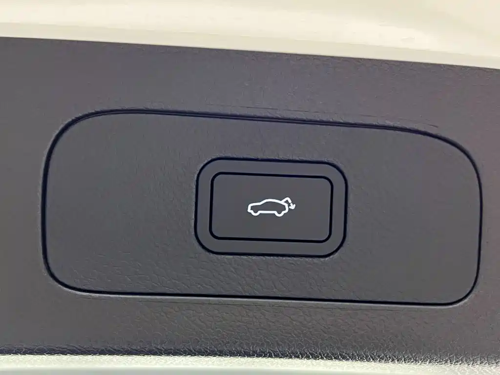 Geely 博越REV — миниатюра 12
