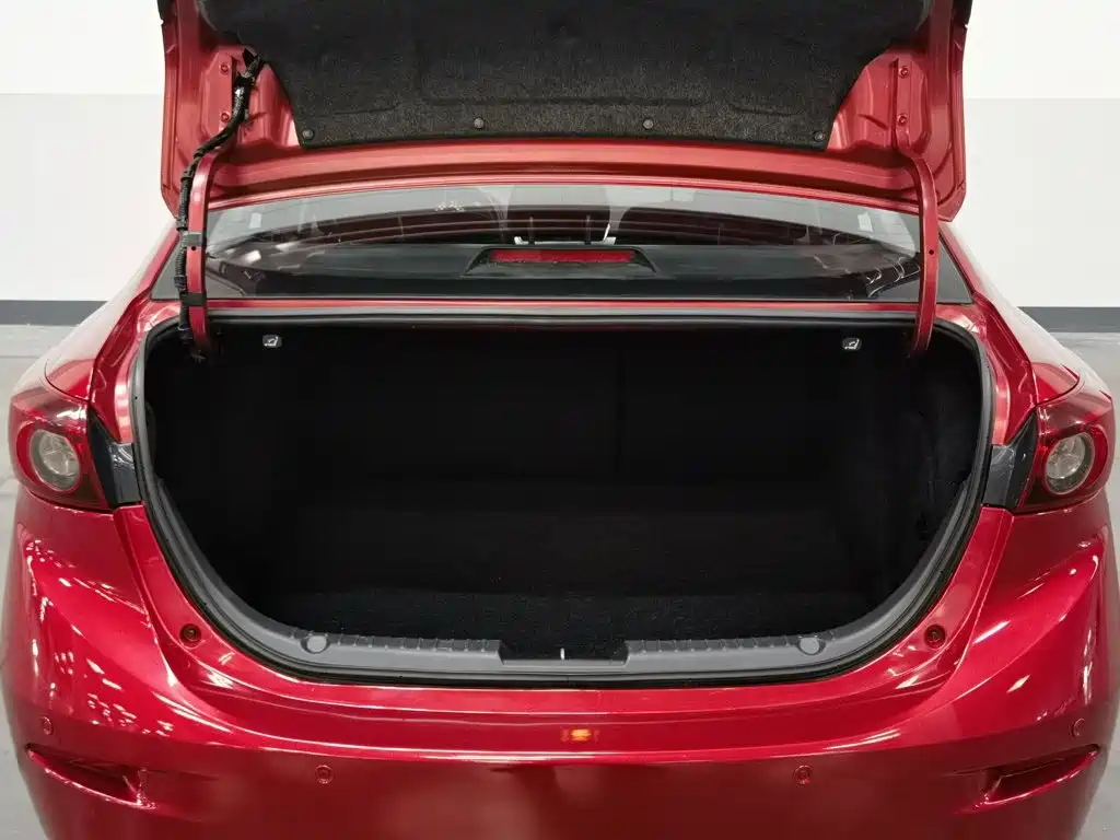 Mazda 3 Axela — миниатюра 16